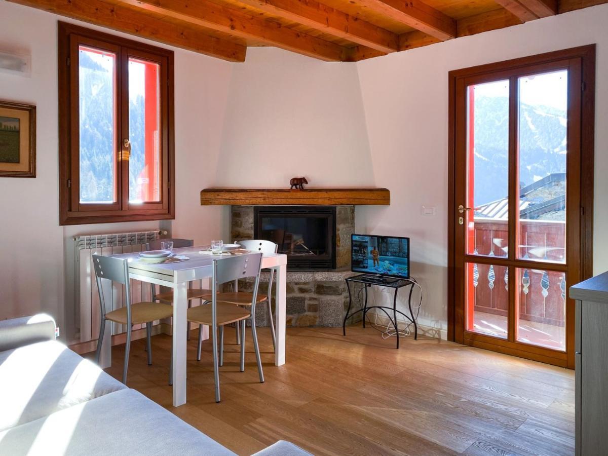 Appartement Mansarda Corno D'Aola à Ponte Di Legno Extérieur photo