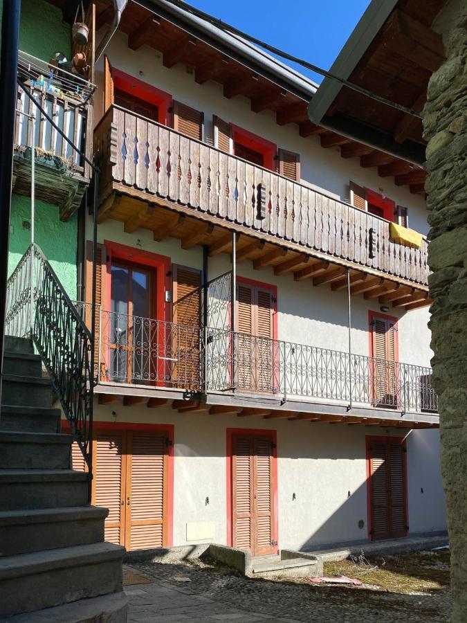 Appartement Mansarda Corno D'Aola à Ponte Di Legno Extérieur photo